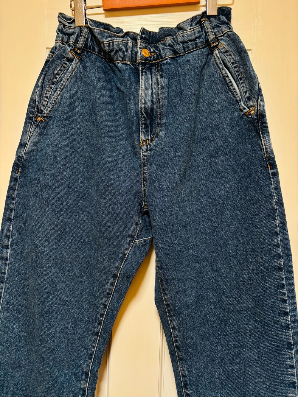 Zara High-Waisted Blue Paperbag Jeans - Picture 2 of 9